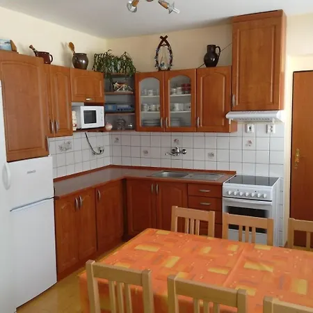 Pod Suchým Vrchem Apartamento